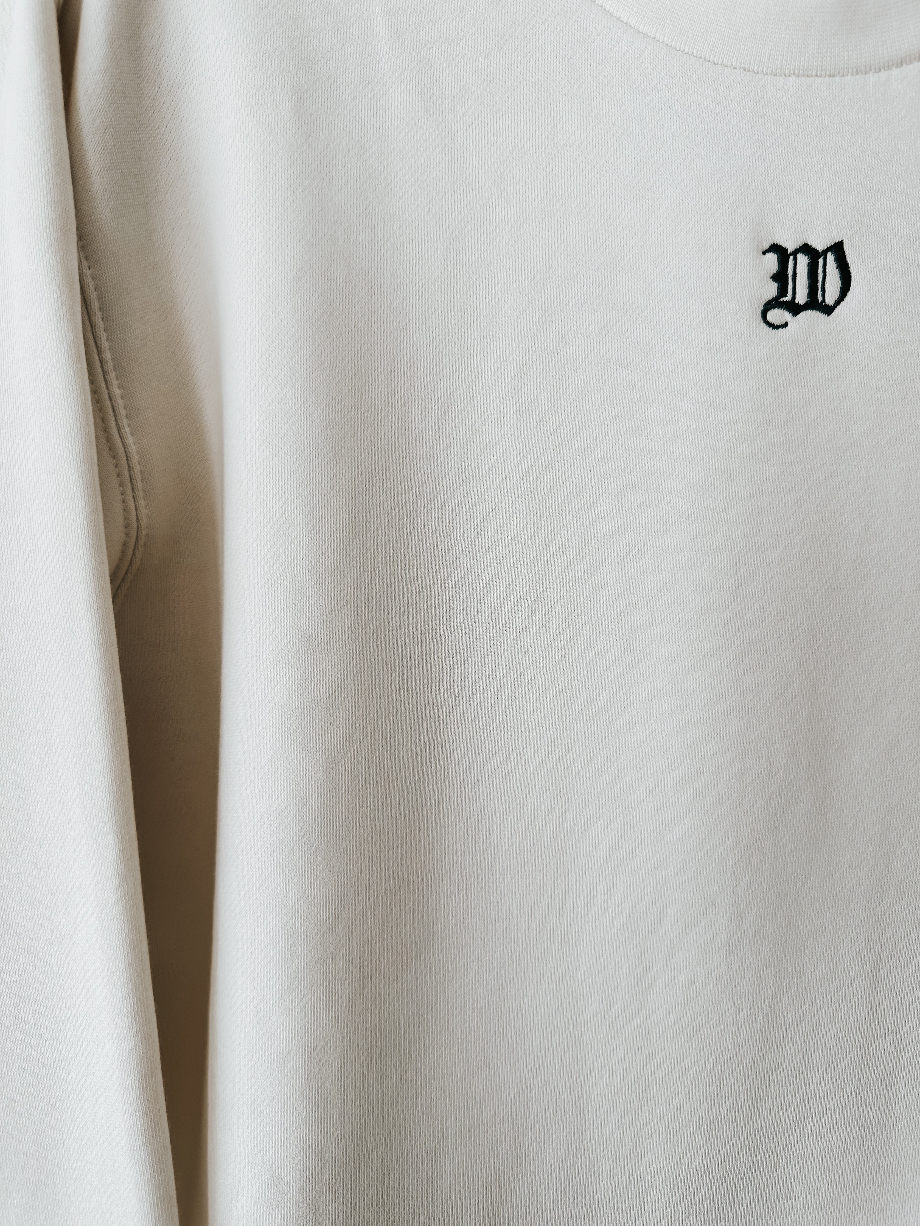 Signature Crewneck | Old English Letter