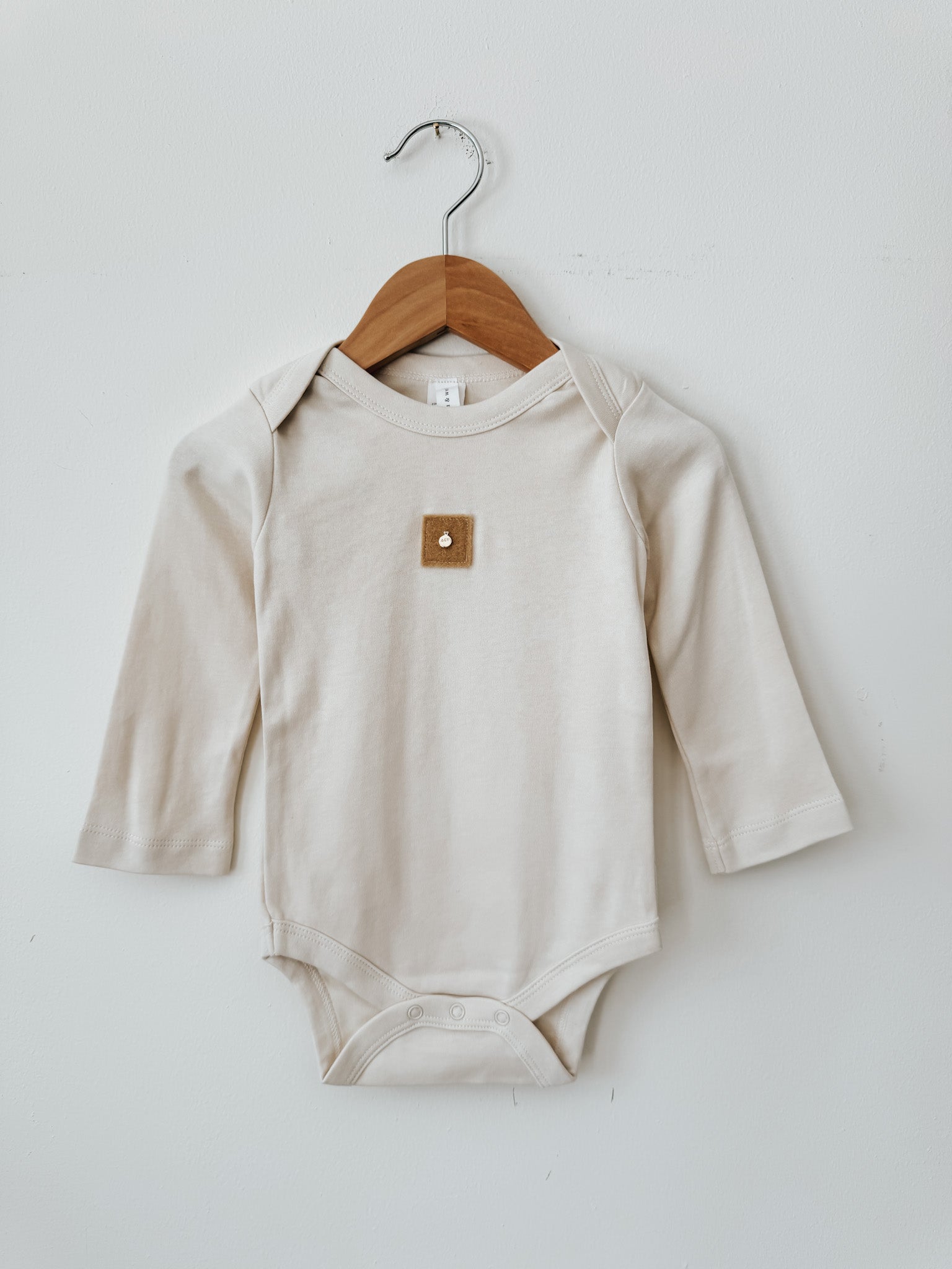 Classic Long Sleeve Bodysuit | Clay Felt Wool Patch