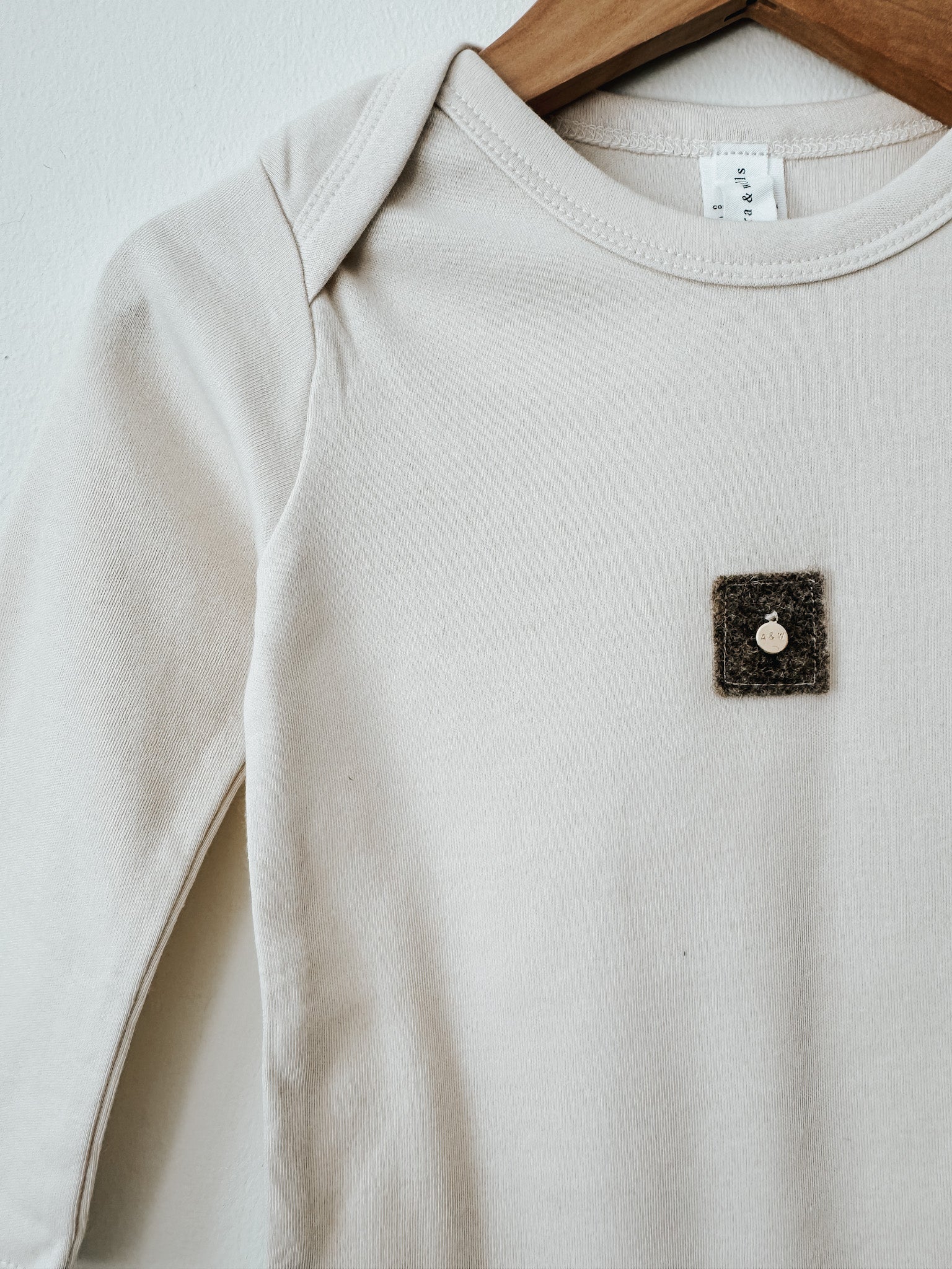 Classic Long Sleeve Bodysuit | Walnut Felt Wool Patch