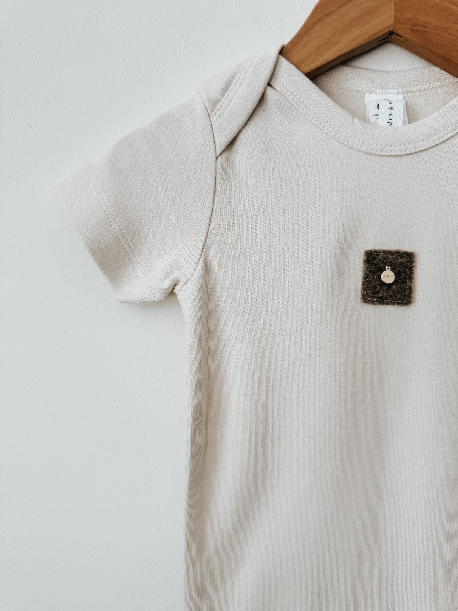 Classic Short Sleeve Bodysuit | Walnut Felt Wool Patch