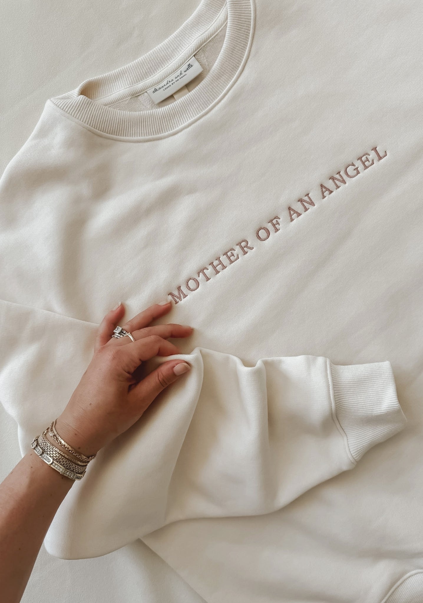 Mother Of An Angel Comfort Crewneck in Créme