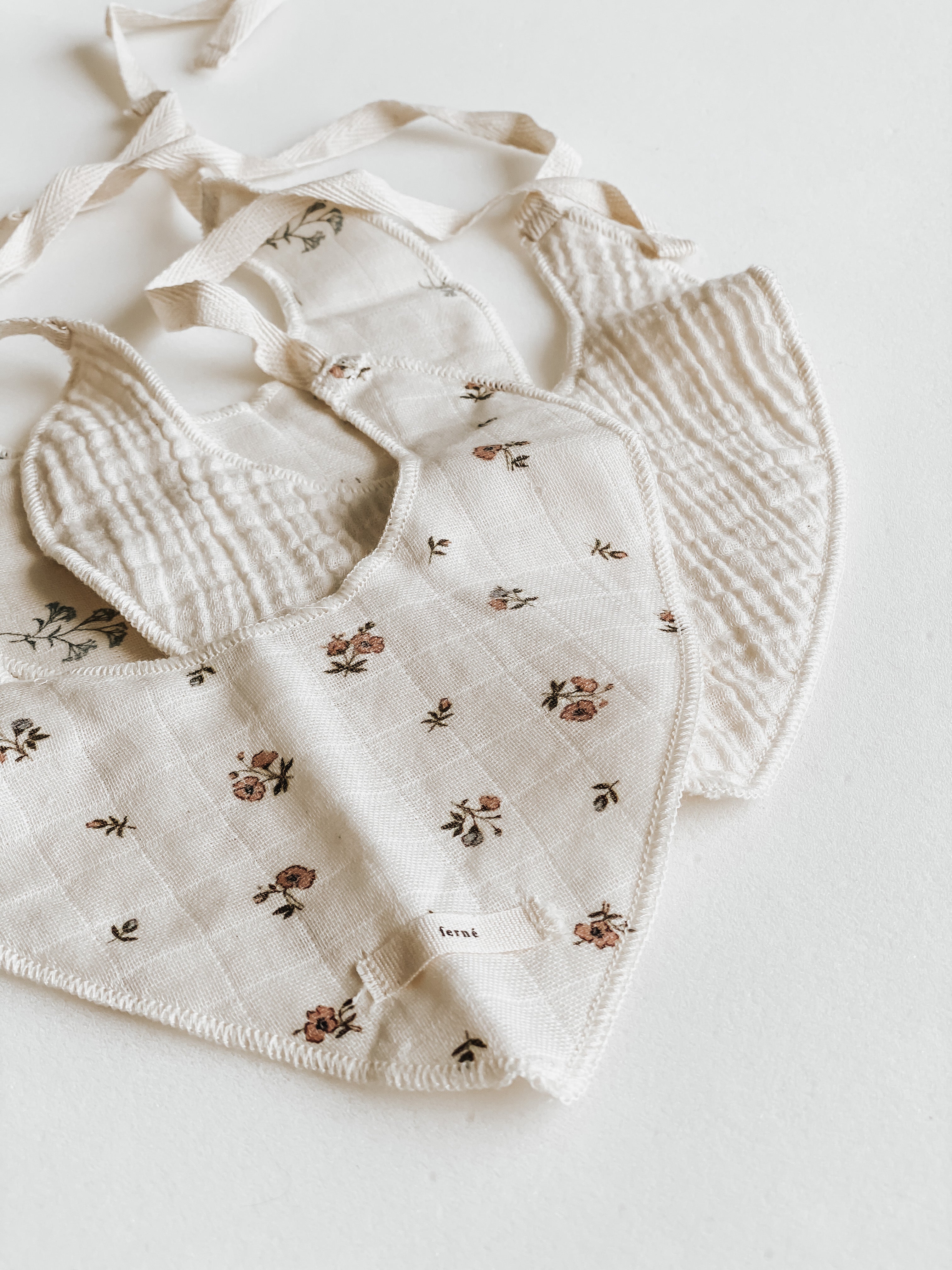 Drool Bib | Baby's Breath