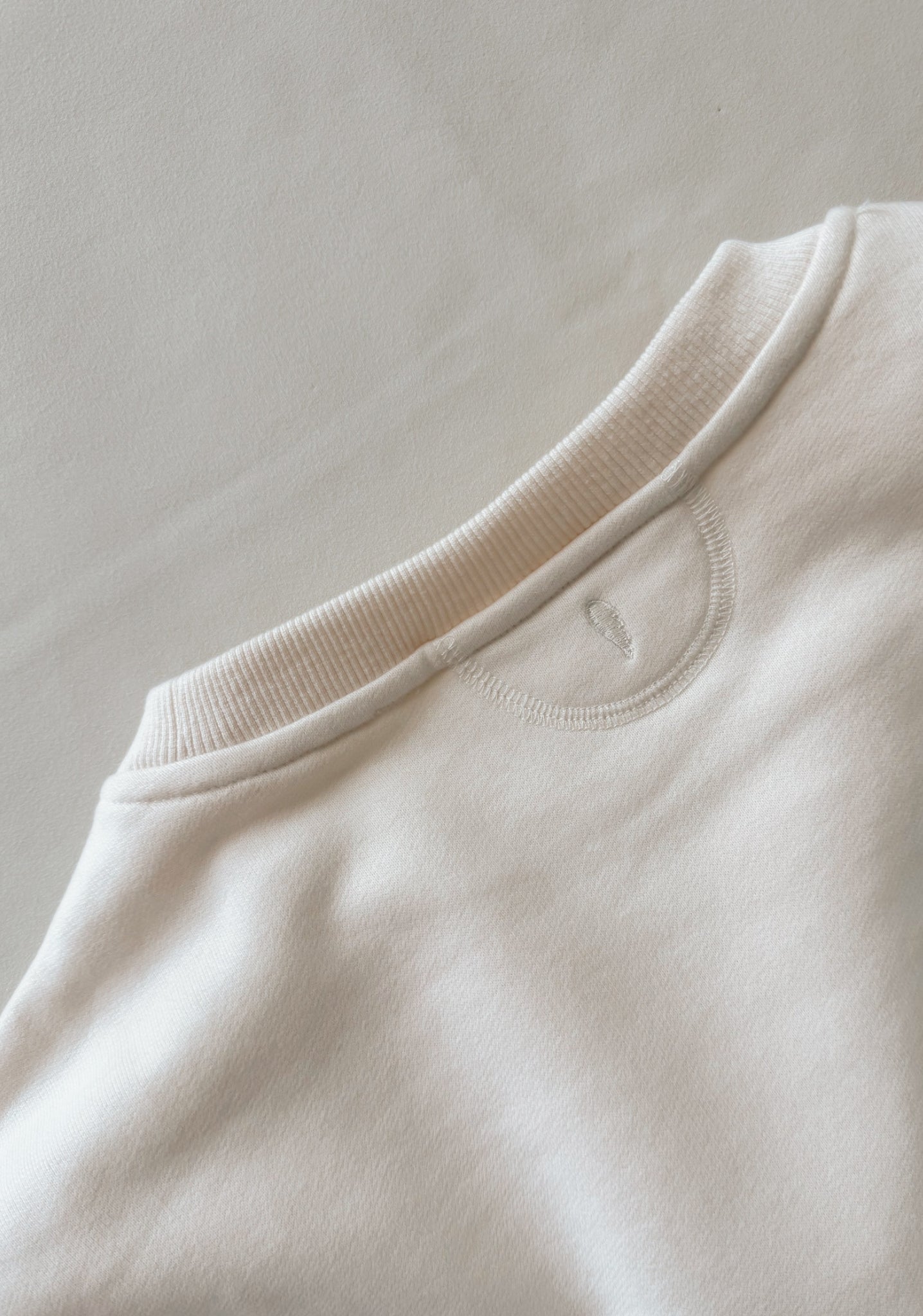 Mother Of An Angel Comfort Crewneck in Créme