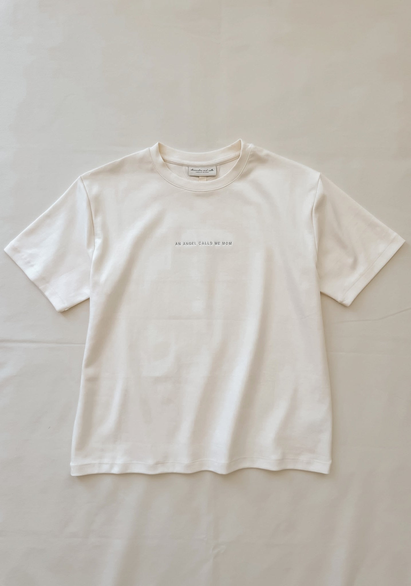 An Angel Calls Me Mom Comfort Tee in Créme