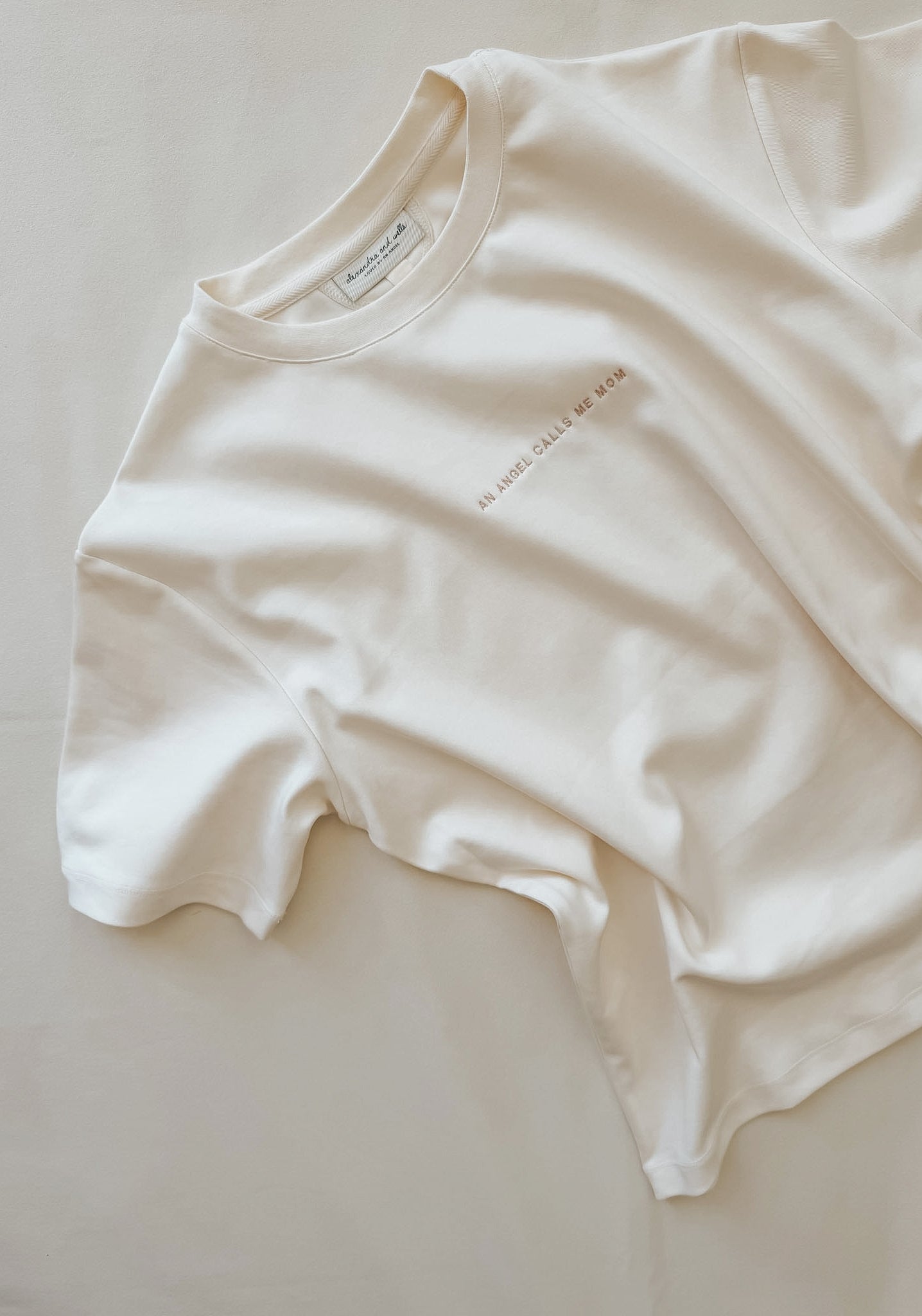 An Angel Calls Me Mom Comfort Tee in Créme