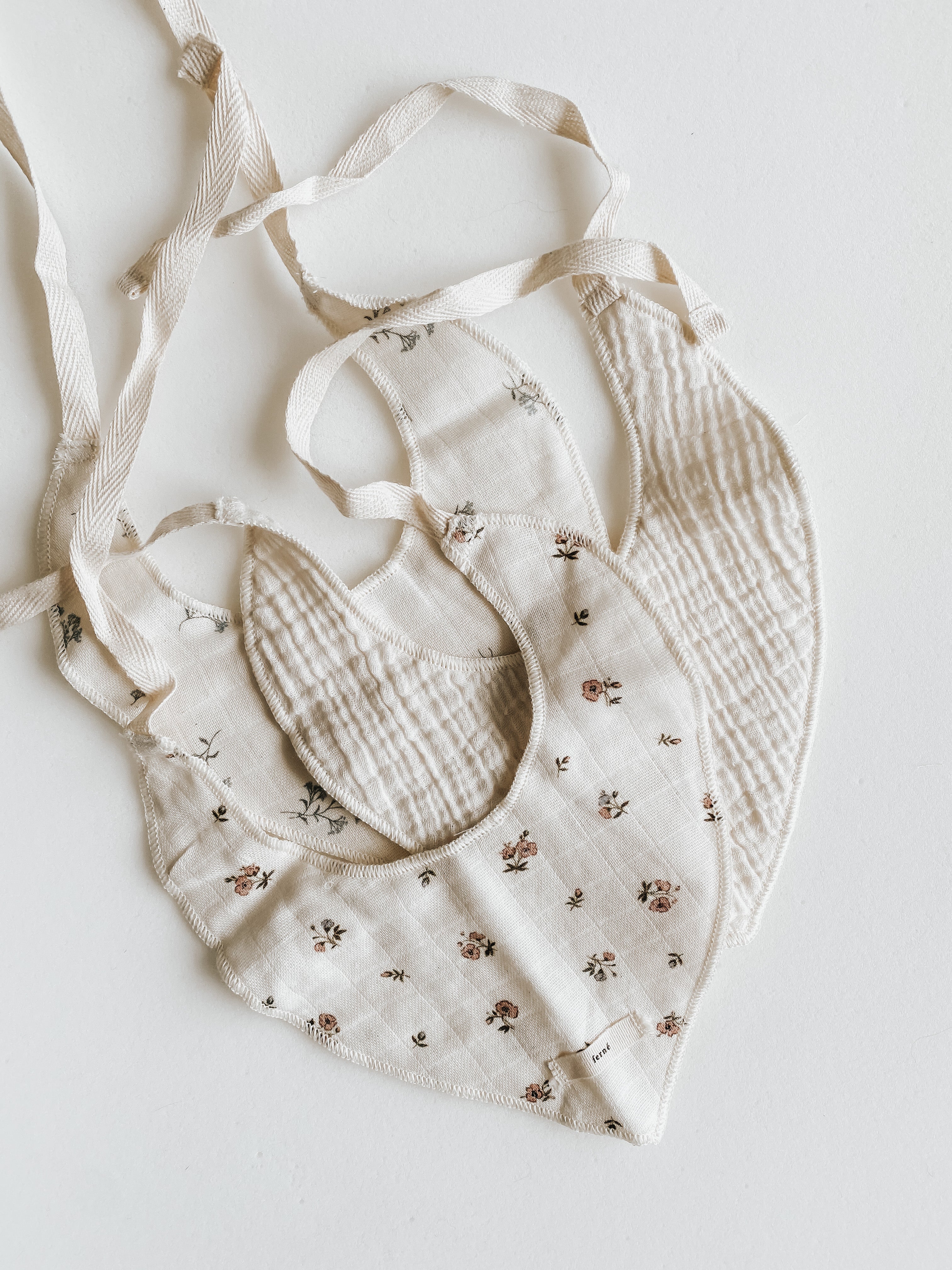 Drool Bib | Baby's Breath